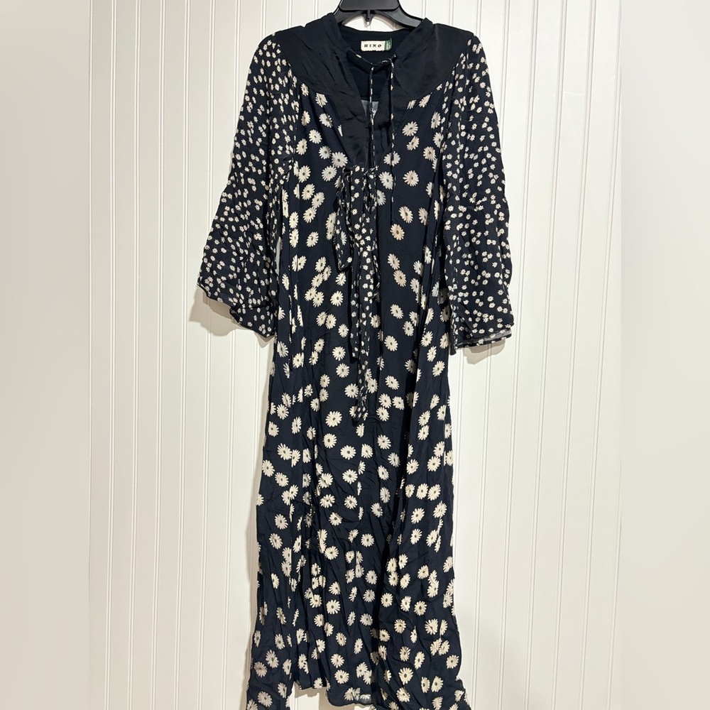RIXO Black Floral Long-Sleeve Maxi Dress - Picture 4 of 7